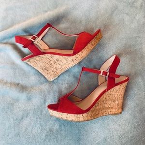 Charles by Charles David | Red Wedges